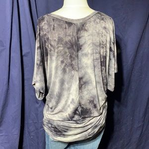 Lock & Love stretchy top made in USA 🇺🇸